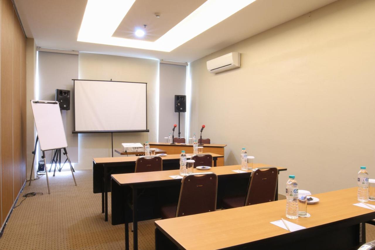 Terraz Tree Hotel Jakarta Jacarta Exterior foto