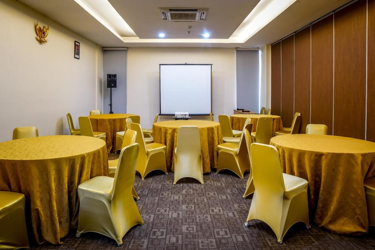 Terraz Tree Hotel Jakarta Jacarta Exterior foto