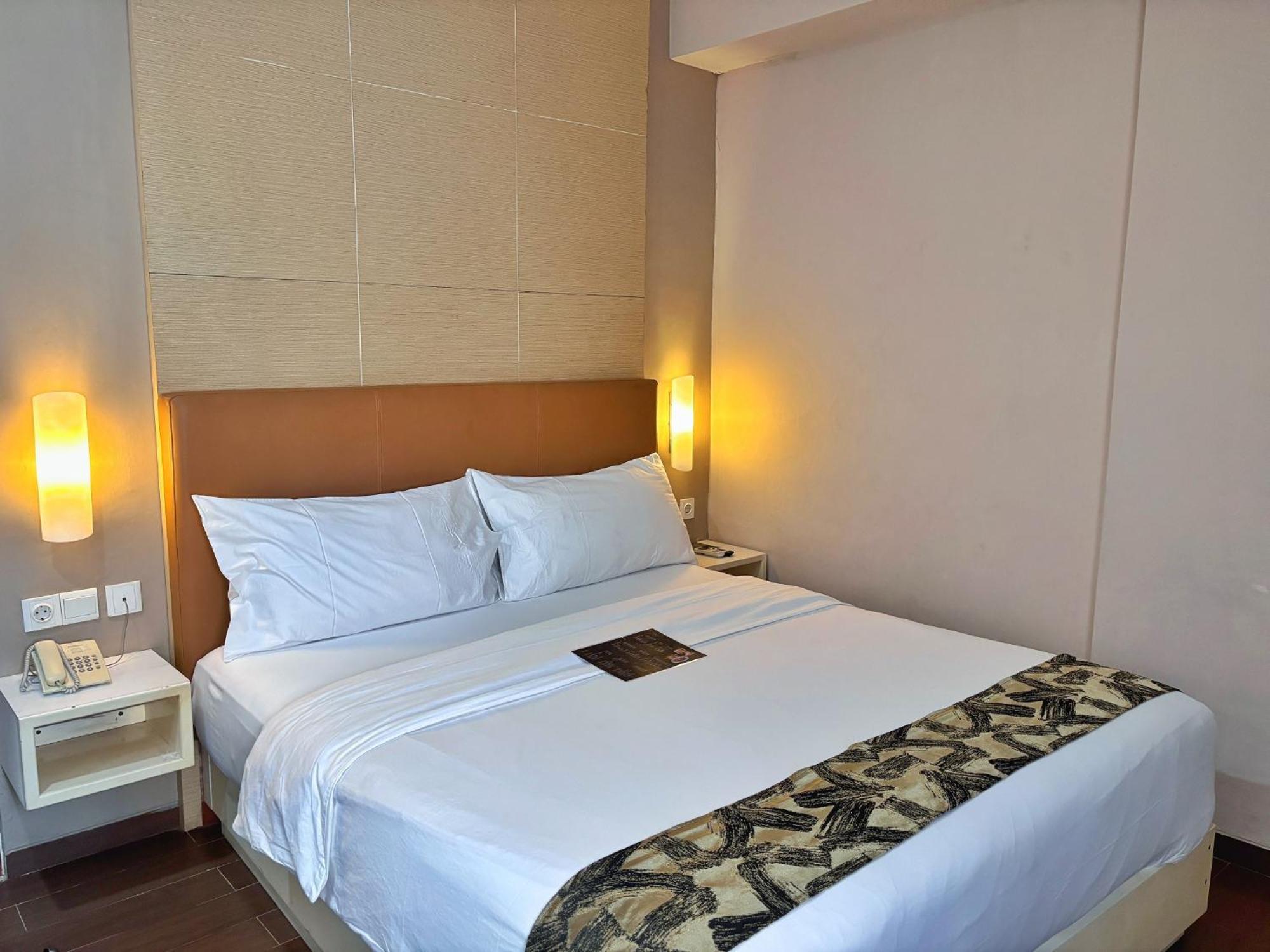 Terraz Tree Hotel Jakarta Jacarta Exterior foto